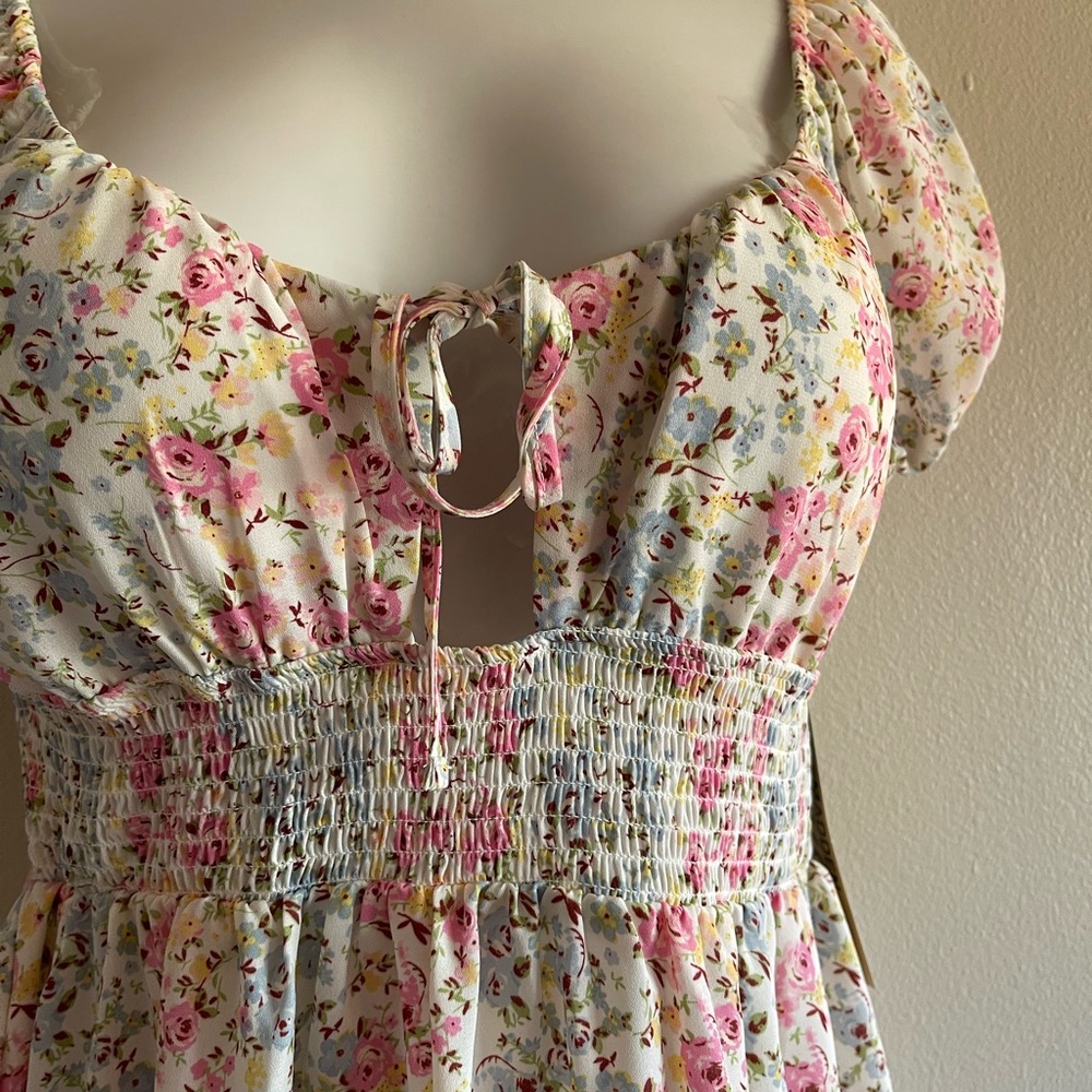 Floral Print Mini Dress - Picture 2 of 6